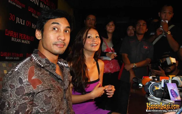 restu sinaga, indah kalalo