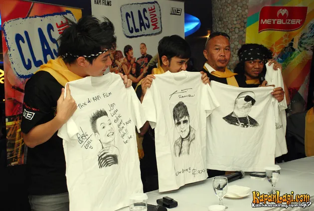 film selendang rocker