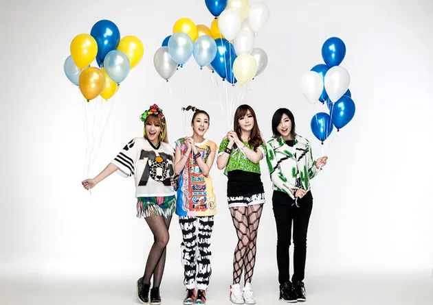 2NE1