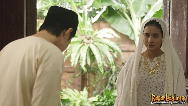 Di Bawah Lindungan Kabah