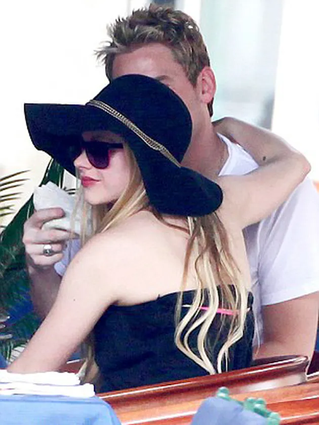 Pernikahan Avril Lavigne, Avril Lavigne, Chad Kroeger