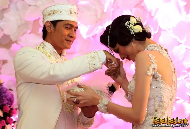 Donita - Adi Nugroho