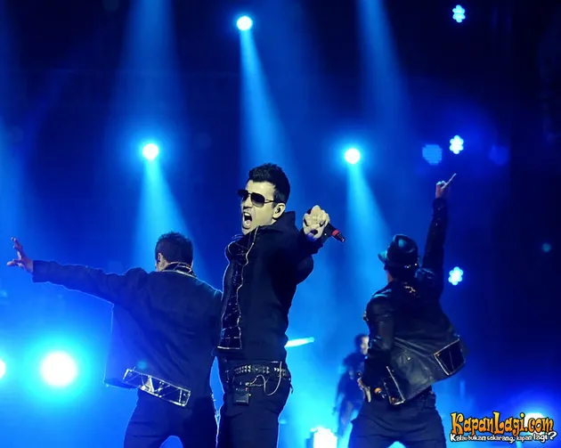 New Kids On The Block (NKOTB) dan Backstreet Boys (BSB)