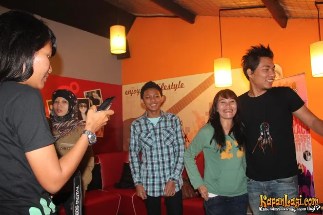 Meet and Greet Armada