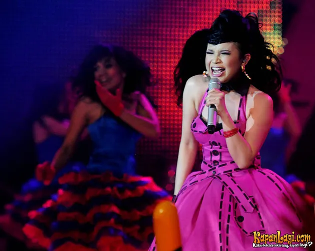 Mega Konser Rock In Dance
