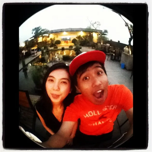 FOTO-FOTO PACAR CANTIK JOSHUA SUHERMAN - 2 TAHUN MOMEN 