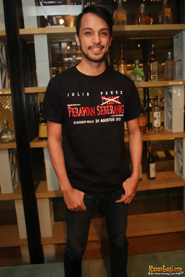 Perawan Seberang, PErawan Dayak, Julia Perez