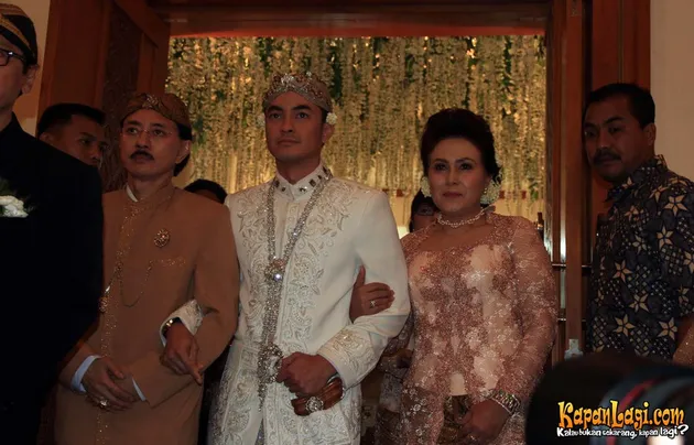 Zumi Zola &amp; Sherrin