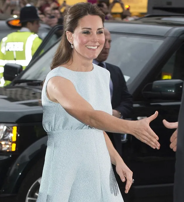 Baju Hamil Kate Middleton