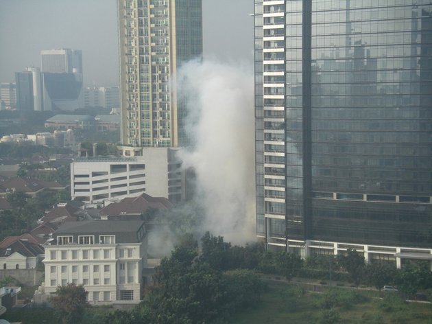 FOTO BOM JW MARRIOT - KapanLagi.com