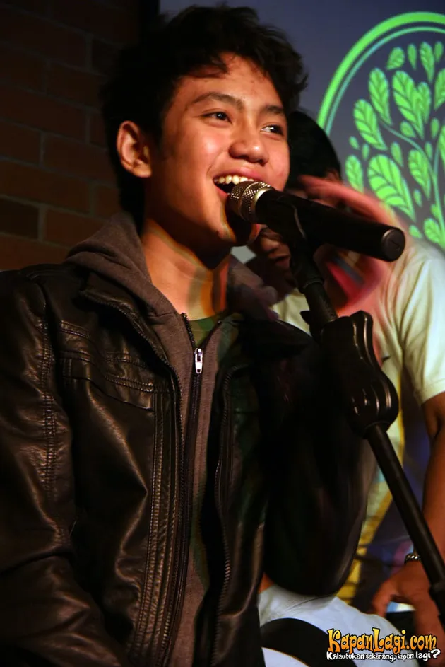 Mantan Idola Cilik, Cakka Nuraga, kini telah menjadi musisi remaja yang tergabung dalam The Finest Tree.
