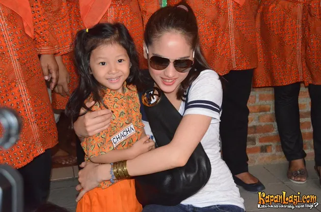 Cinta Laura