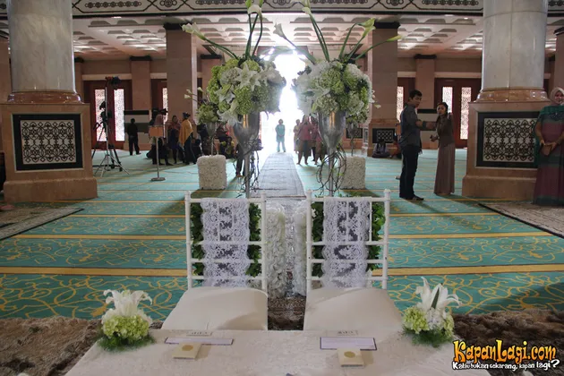 FOTO DEKORASI INDAH LOKASI AKAD NIKAH OLLA RAMLAN 