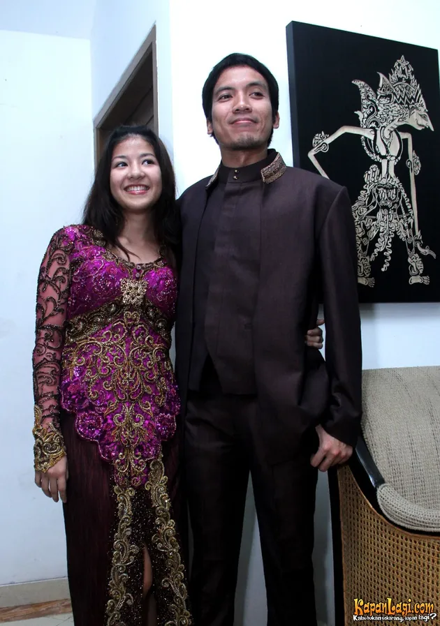 Jelang pernikahan, Desta dan Natasha Rizki fitting baju pengantin.