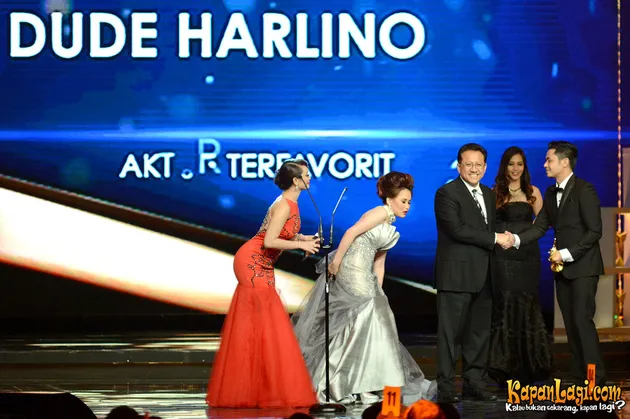 Dude Harlino - Nikita Willy