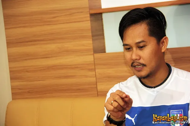Ernest Cokelat dan bayinya