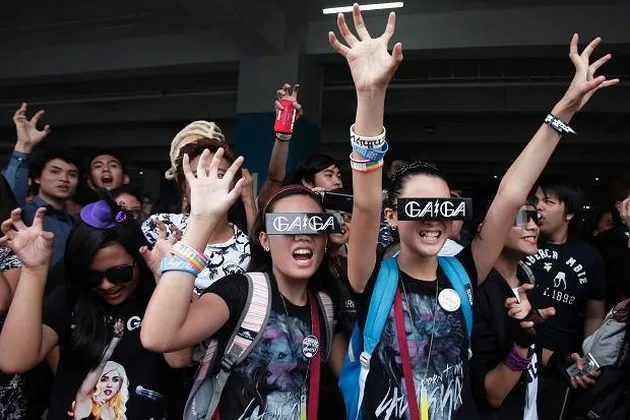 Lady GaGa Manila Fans