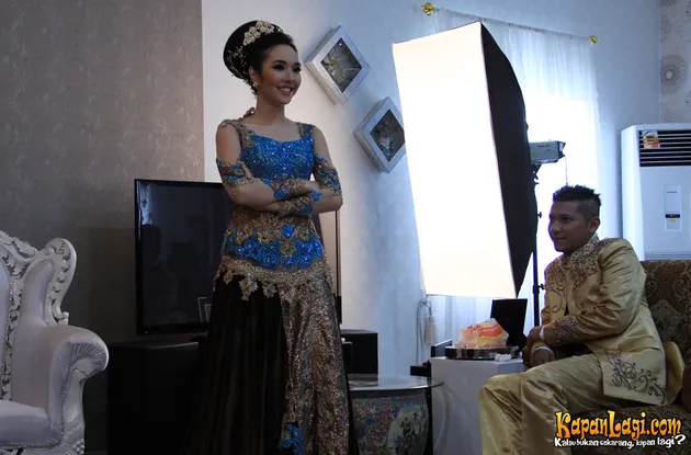 FOTO GADING DAN GISEL DENGAN BAJU PENGANTIN - PART II 
