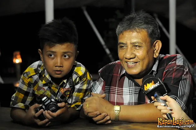 FOTO KEMESRAAN BELLA SHOFIE DAN ADJIE PANGESTU - DIRESTUI 