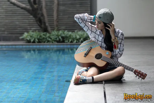 Sheryl Sheinafia