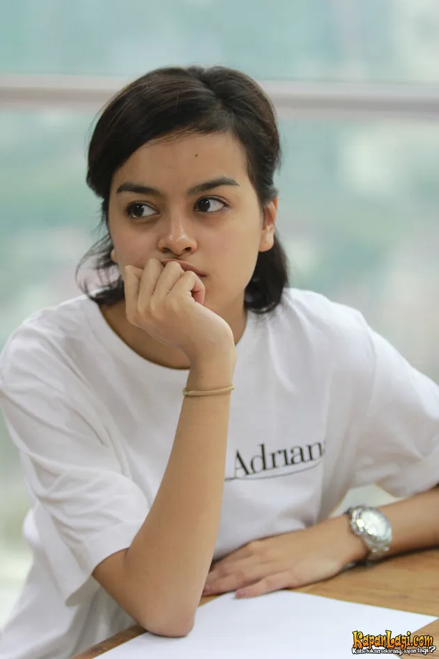 Eva Celia, Adipati Dolken, ADRIANA