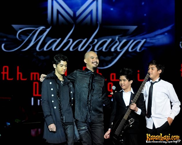 FOTO KONSER AHMAD DHANI AND INDONESIAN ALL STARS 
