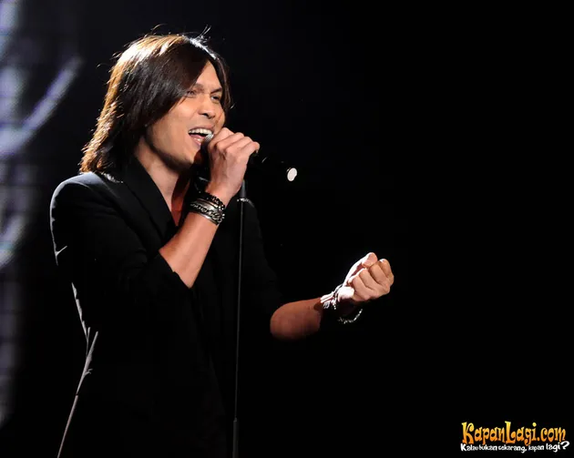 Ahmad Dhani dan Dewa 19