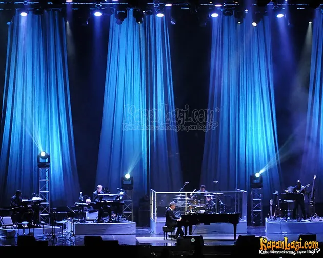 David Foster 