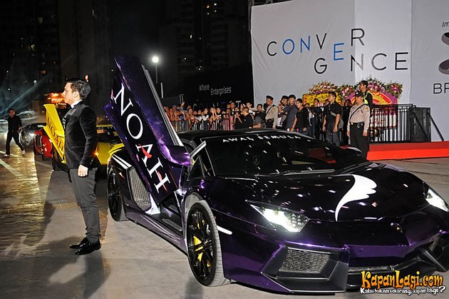  FOTO  MOBIL LAMBORGHINI  MEWAH  NOAH DI PREMIERE FILM MEREKA 