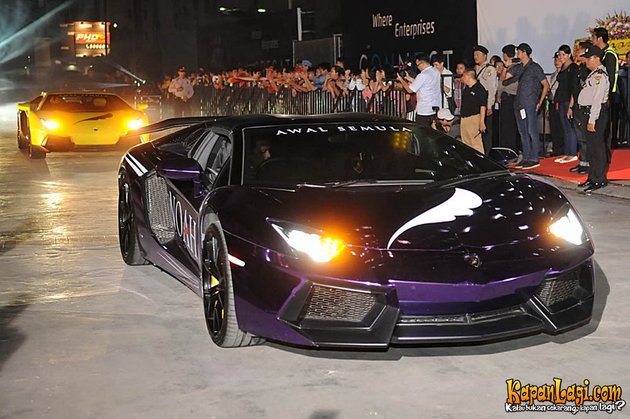  FOTO  MOBIL LAMBORGHINI  MEWAH  NOAH DI PREMIERE FILM MEREKA 