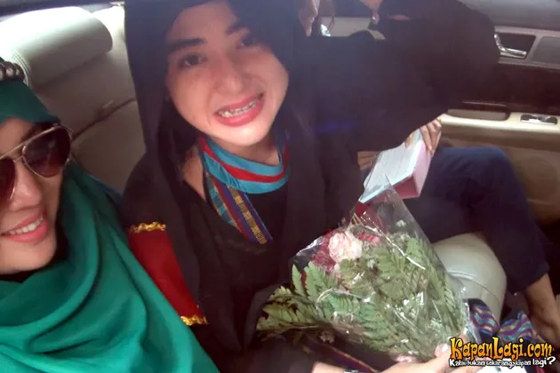 Dewi Perssik