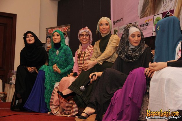 FOTO PARA SELEBRITI UNGKAP CERITA SEBELUM BERJILBAB 