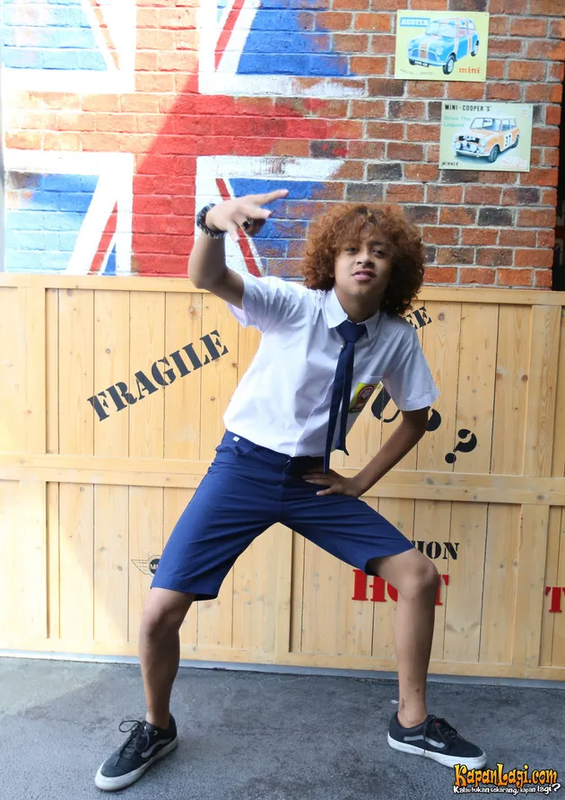 Bastian Steel