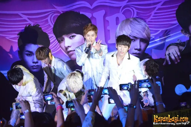BTOB (Born To Beat)