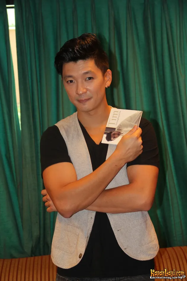 Tim Hwang
