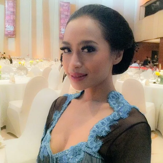 Tya Subiakto
