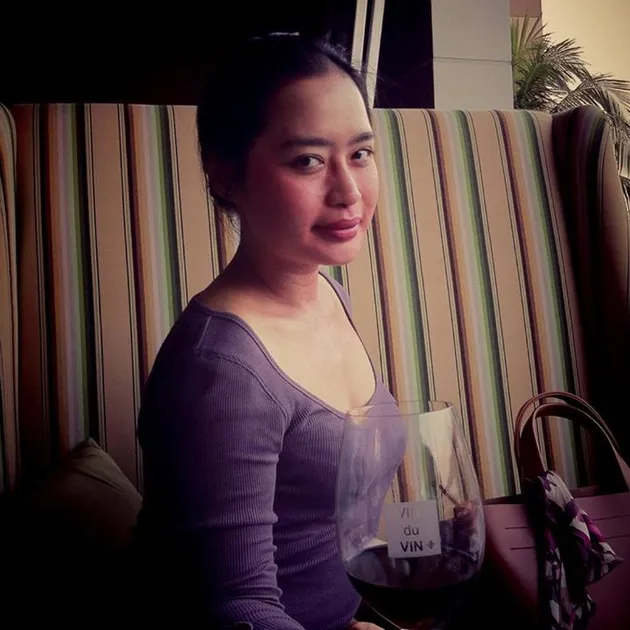 Tya Subiakto