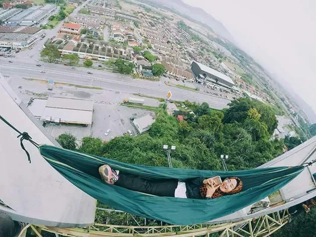 Remaja Panjat Papan Ipoh