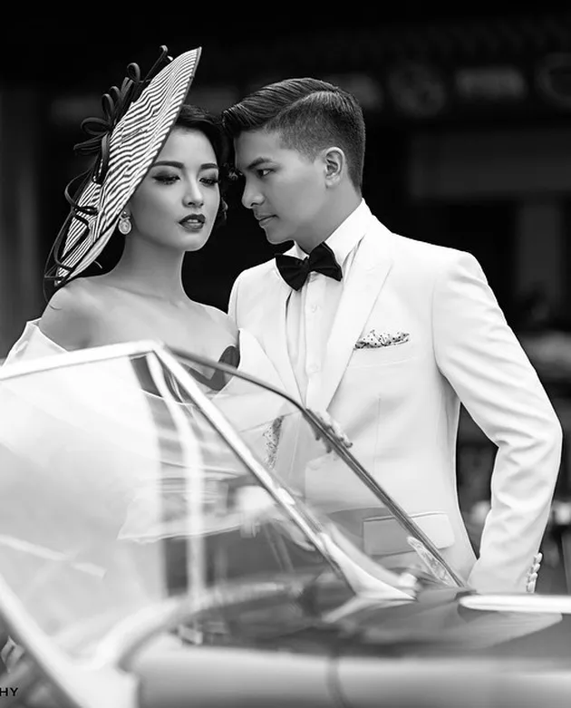 GALERI FOTO PRE-WED AJAIB CHELSEA & GLENN KARYA RIOMOTRET - KapanLagi.com