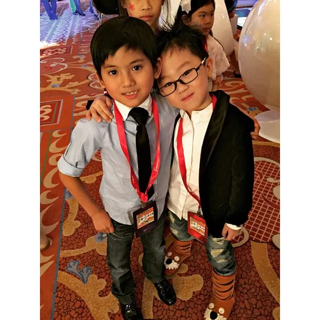 Inilah Potret Anak Angkat Syahrini, Masih Kecil Super ...