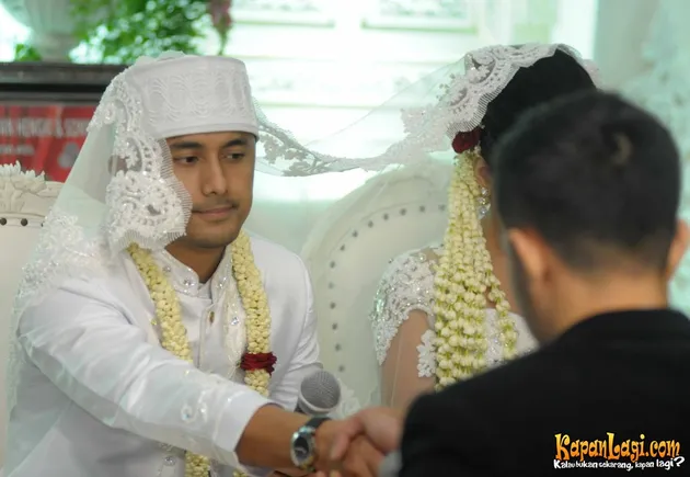 Hengky Kurniawan - Sonya Fatmala
