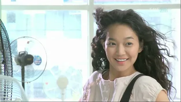 Shin Min Ah