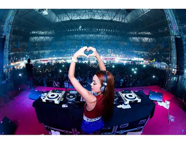 DJ Yasmin