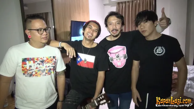 Salah satu band pop punk kenamaan kota Bandung, Rocket Rockers baru saja menggebrak pulau Bali.