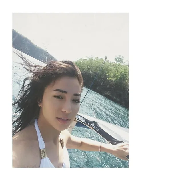 nikita willy, yoga