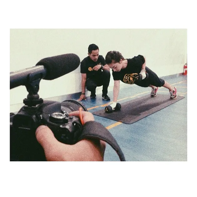nikita willy, yoga