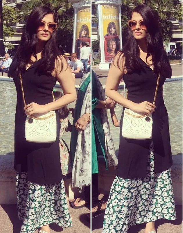 GAUN GAUN INDAH AISHWARYA DI CANNES SEMPAT TERNODA PERUT GAUN GAUN INDAH AISHWARYA DI CANNES SEMPAT TERNODA PERUT