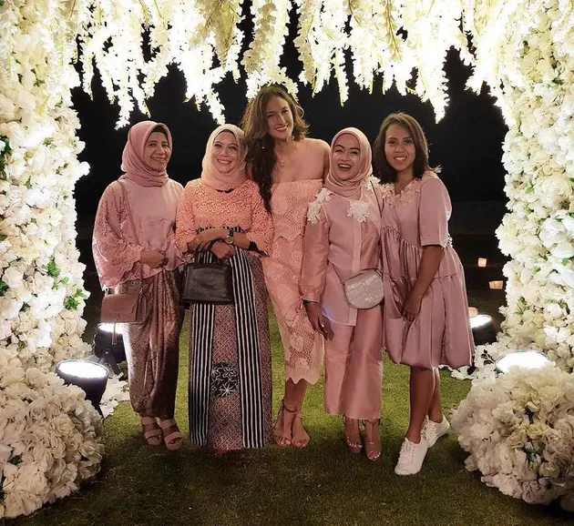 dion wiyoko, fiona anthony, menikah, tamu undangan, dion wiyoko fiona menikah