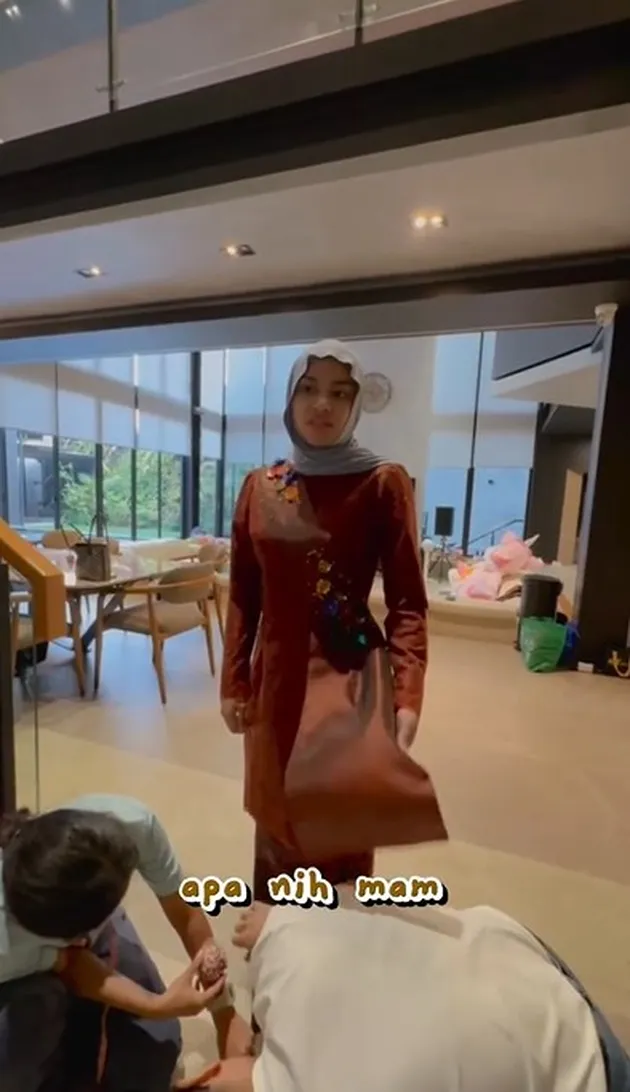 Gaya Kondangan Keluarga Atta Halilintar