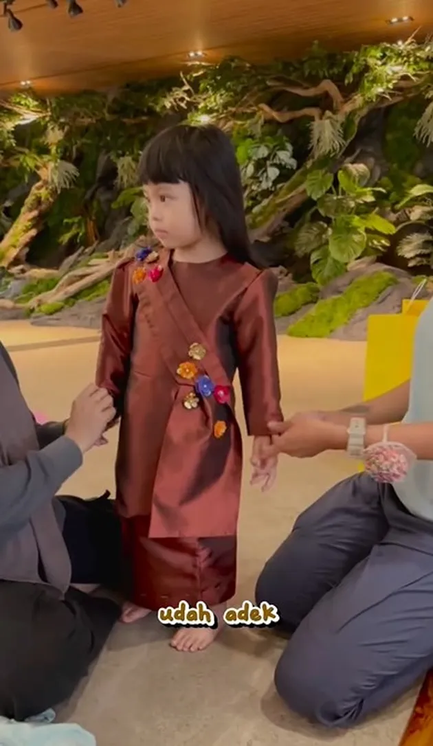 Gaya Kondangan Keluarga Atta Halilintar